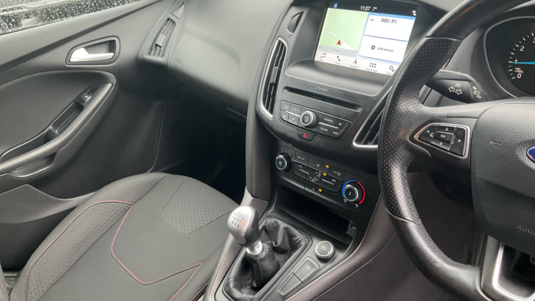 Ford Focus 1.0 EcoBoost 125 ST-Line 5dr Petrol Hatchback